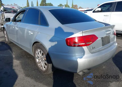 2011 Audi A4 2.0T Premium z USA, uszkodzony, nr VIN WAUEFAFL2BN008664